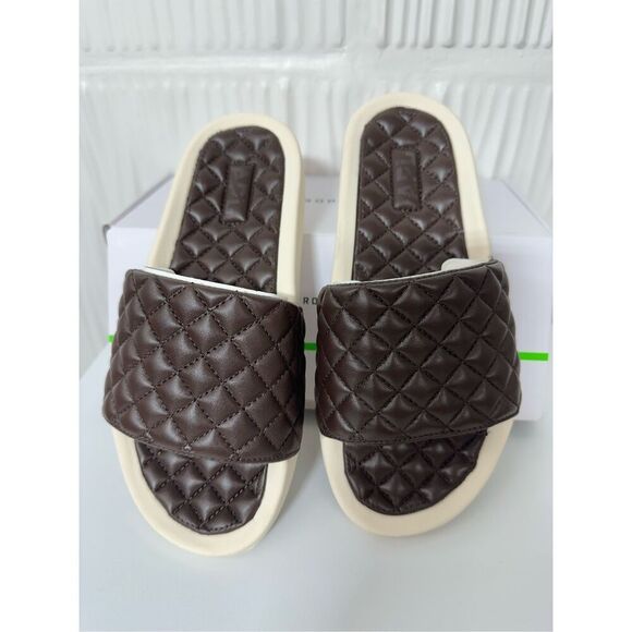 NWT APL Women's Lusso Slide - Discontinued Color - Picture 2 of 8